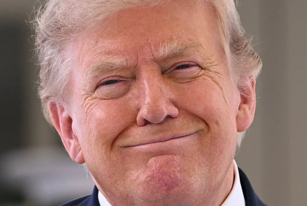 トランプ大統領、リンカーン＆ワシントンと並ぶAI画像公開 「正気を疑う」と大炎上