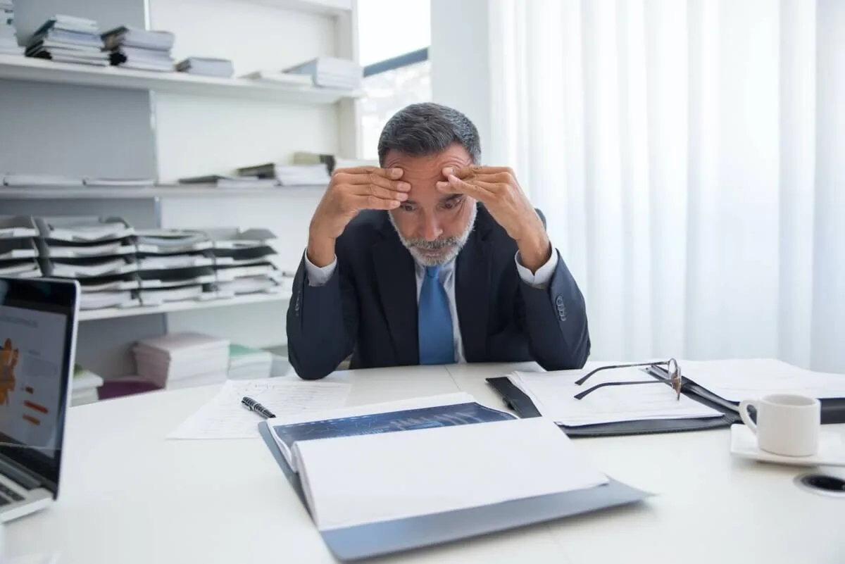 「仕事のストレスで眠れない」は本当か？50代以上を1年追跡した衝撃の研究結果